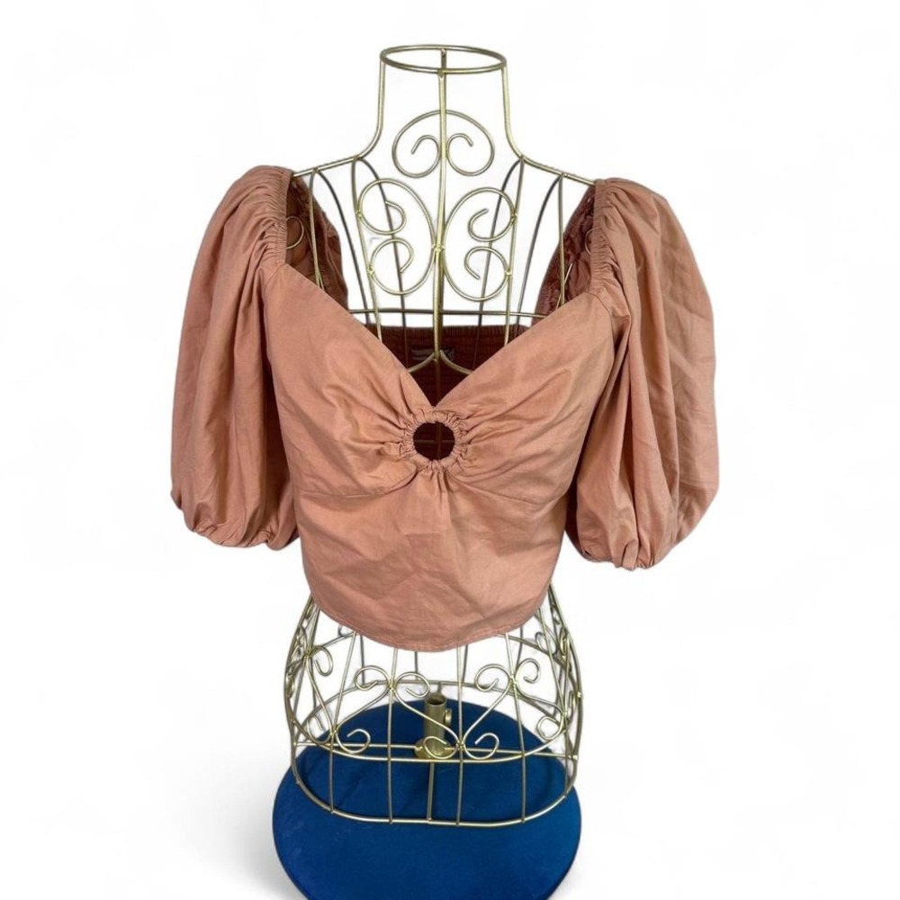 Abercrombie & Fitch‎ pink puffy sleeve crop top size small